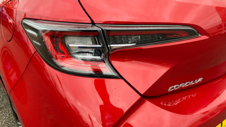 Toyota Corolla 1.8 VVT-i Hybrid Design 5dr CVT Hybrid Hatchback